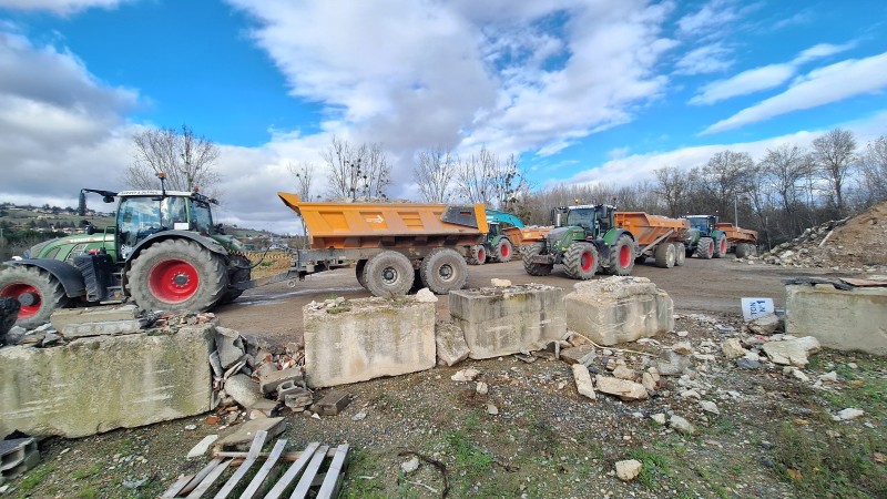 Location tracteurs bennes TP